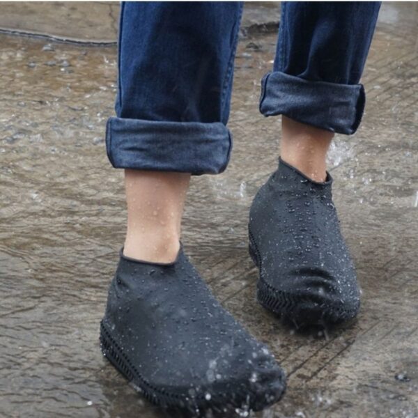 Capa de Chuva Silicone Protetora Tênis Sapato Bota Motoboy Pés Secos Preto - Imagem 6